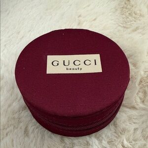 Gucci Beauty Burgundy Round Jewelry Case